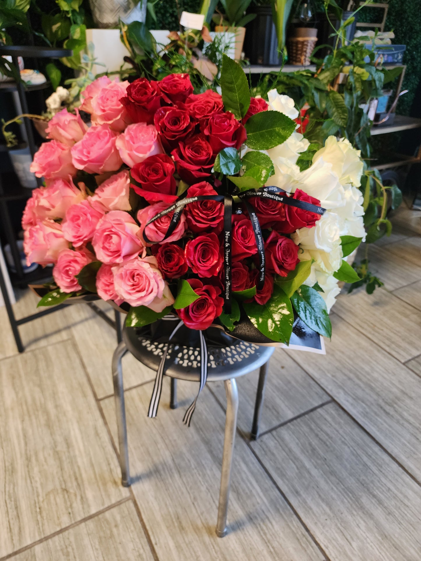 Shades of Love Vase-Less Bouquet Arrangement