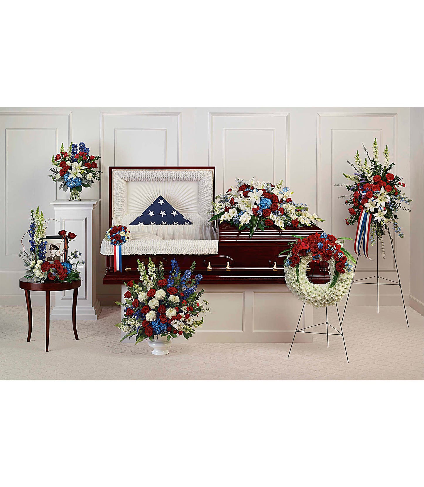 Distinguished Service Collection Sympathy Arrangement